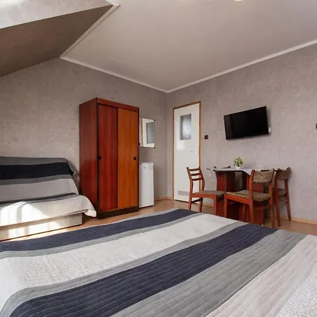 Ada - Goscinne Ubytování v soukromí *